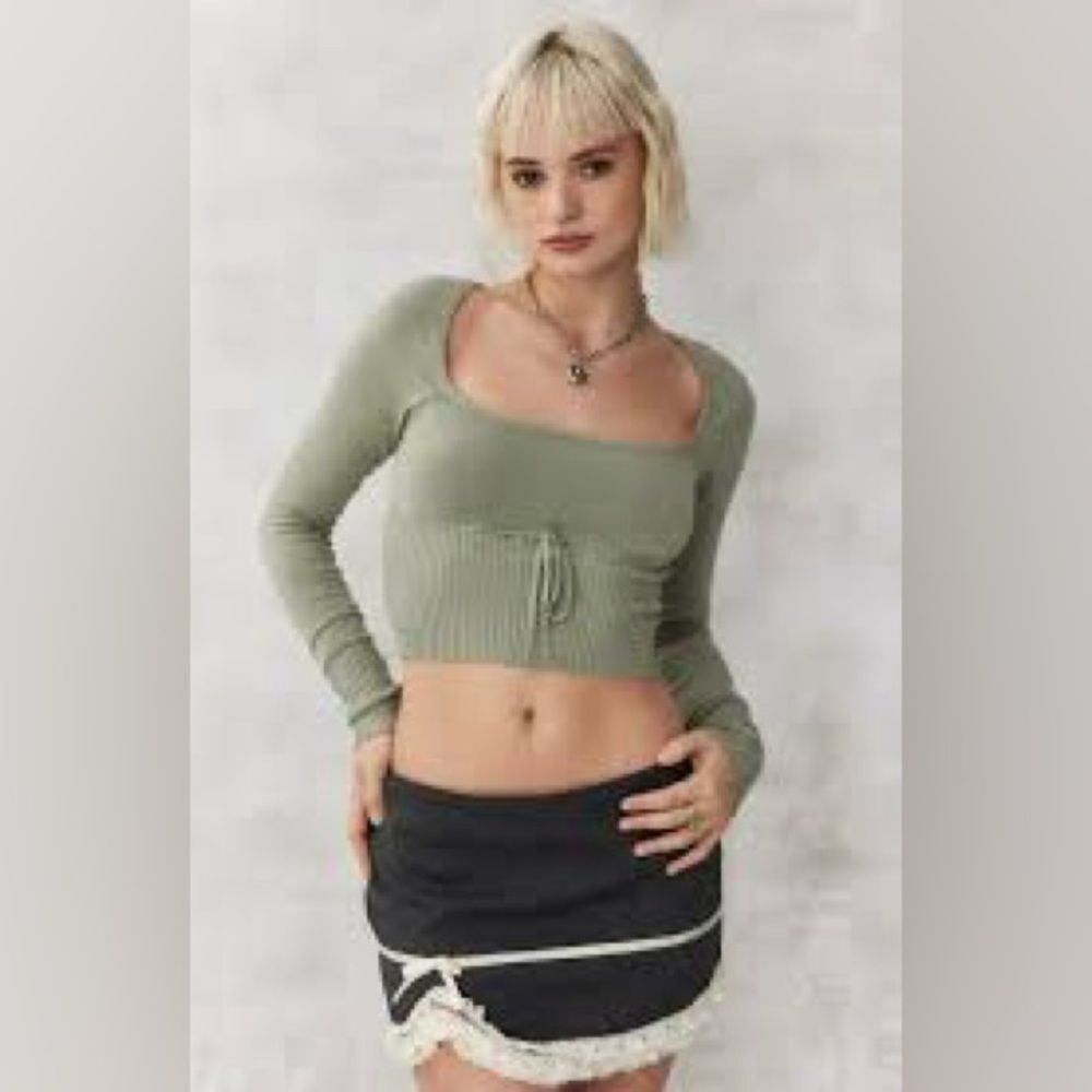 NEW BDG URBAN OUTFITTERS 
Edison Crop Scoop Neck Rib Sweater - Green XL